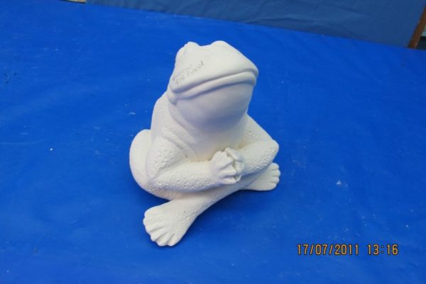 mayco 1371: frog sitting thinker praying  mel (FR107)  bisqueware