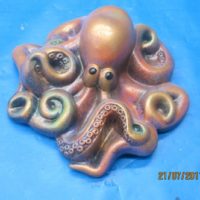 duncan 2205 oliver octopus (FIS 41) 2.5"H,6"W,5.5"D bisqueware