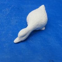 sml duck w/feathers head down bisqueware