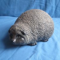 gare 2626 lge garden hedgehog (HD 1) 9.5"L bisqueware