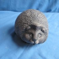 gare 3042 medium garden hedgehog (HD 9) 5"H bisqueware