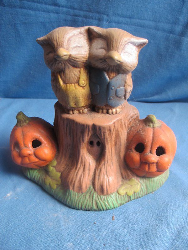 owls on stump w/pumpkins   bisqueware