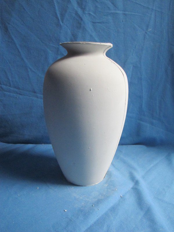 VASE138 plain vase  27cmH,17cmW  bisqueware