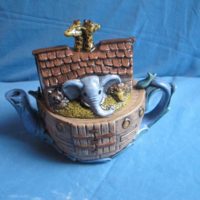 ceramichrome 2500: noahs ark teapot 7.75"H,8.25"W bisqueware
