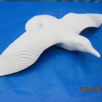 arnels 906 Lge flying seagull wings down (DB 279) 14.5 L,23"W Low fire bisque